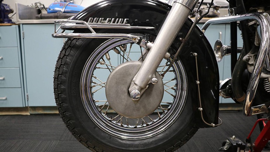 How to Change Motorcycle Tires? – The Moto Planet